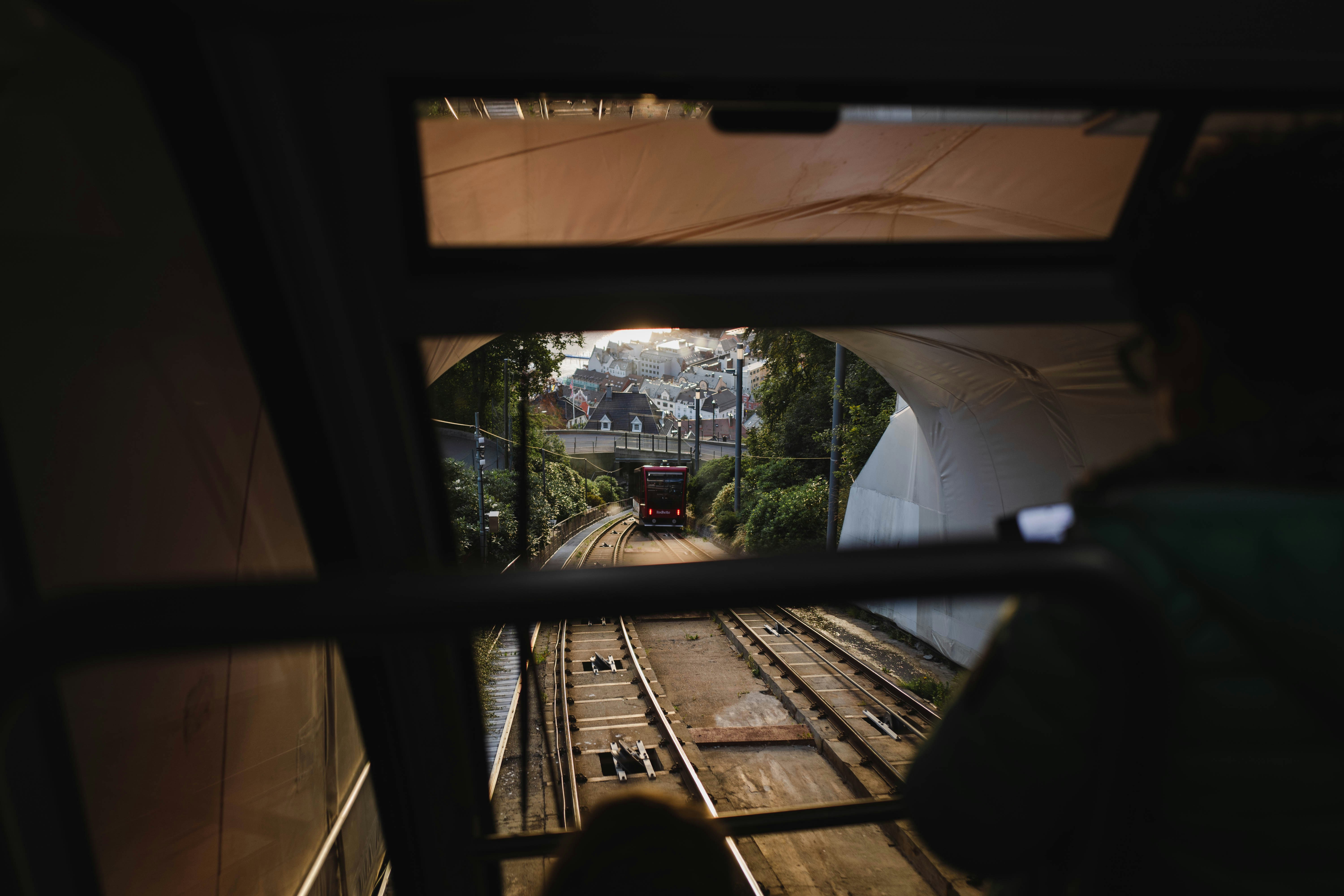 Getting Around Altona: Transport Guide (2026)