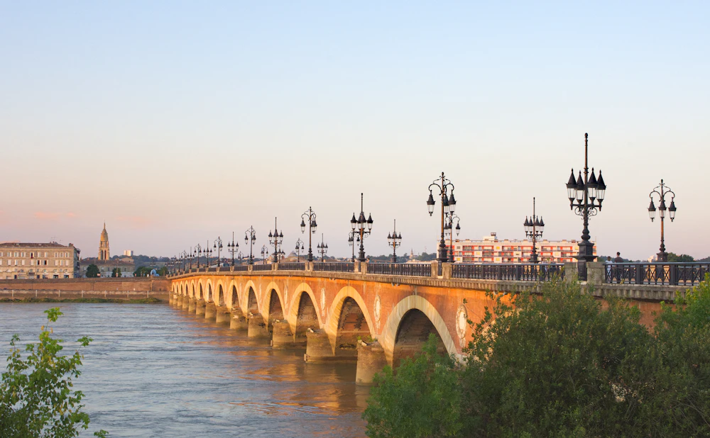 Old Bordeaux & the quays
