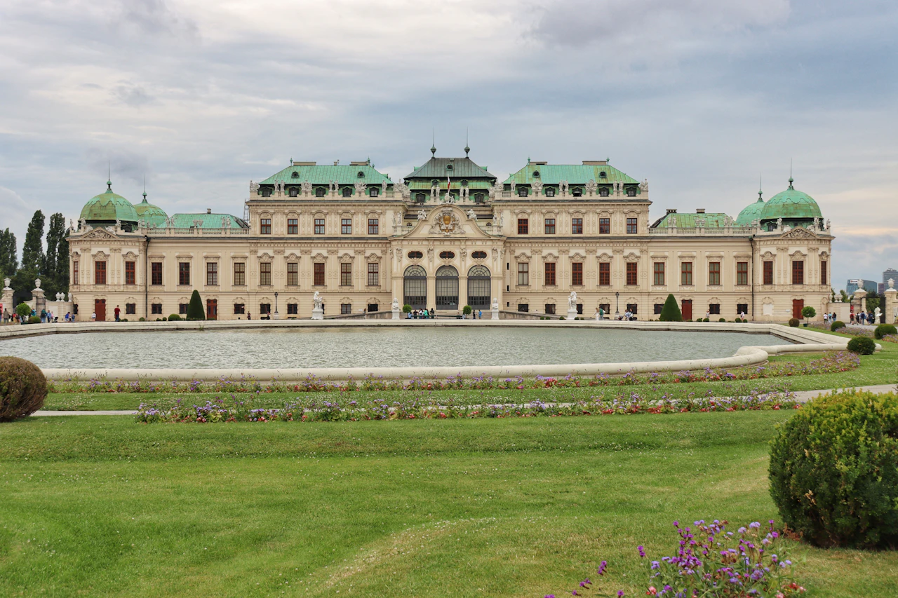 Belvedere Palace fountain and gardens in Vienna
