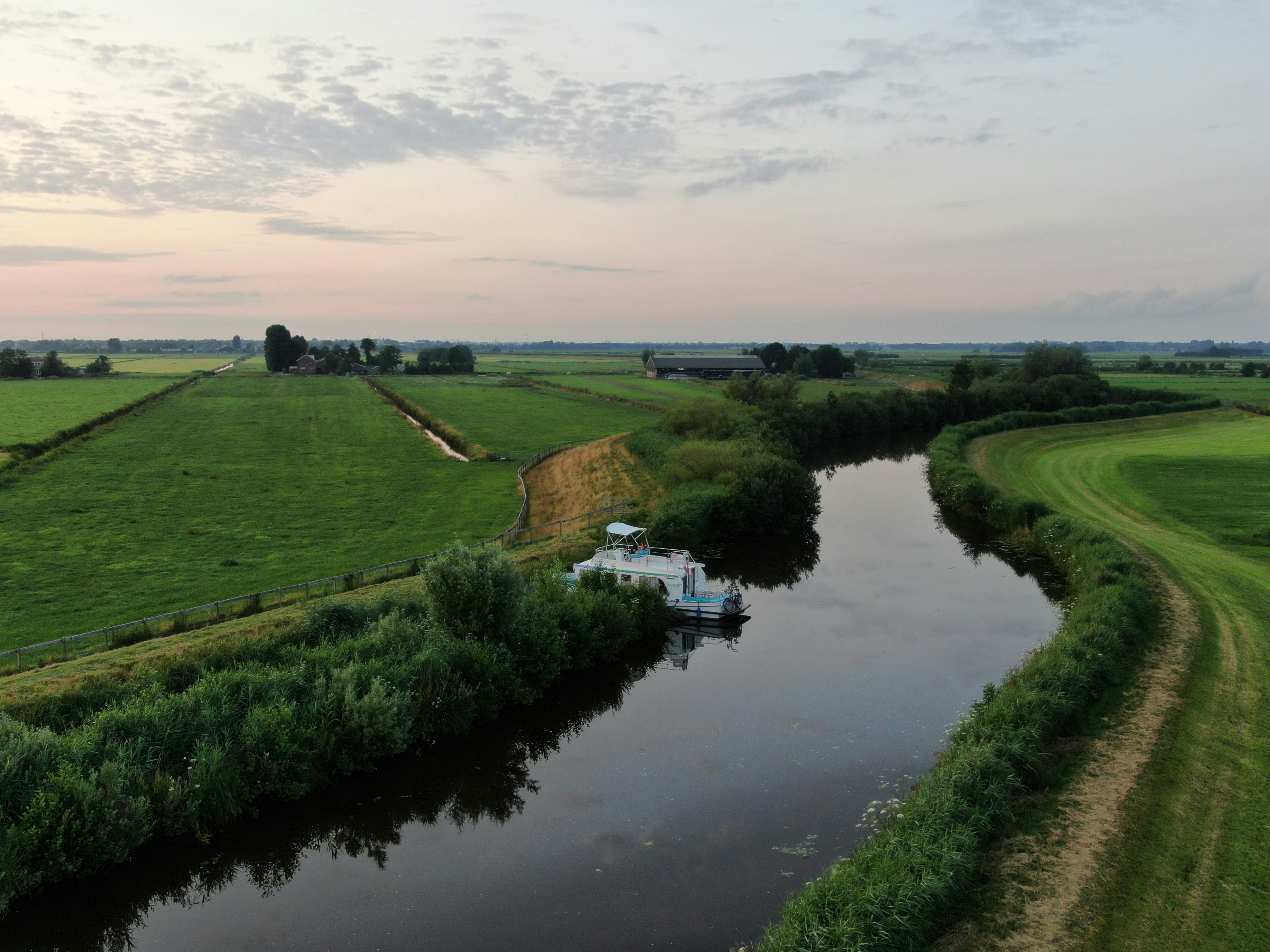 Photo by datingjungle