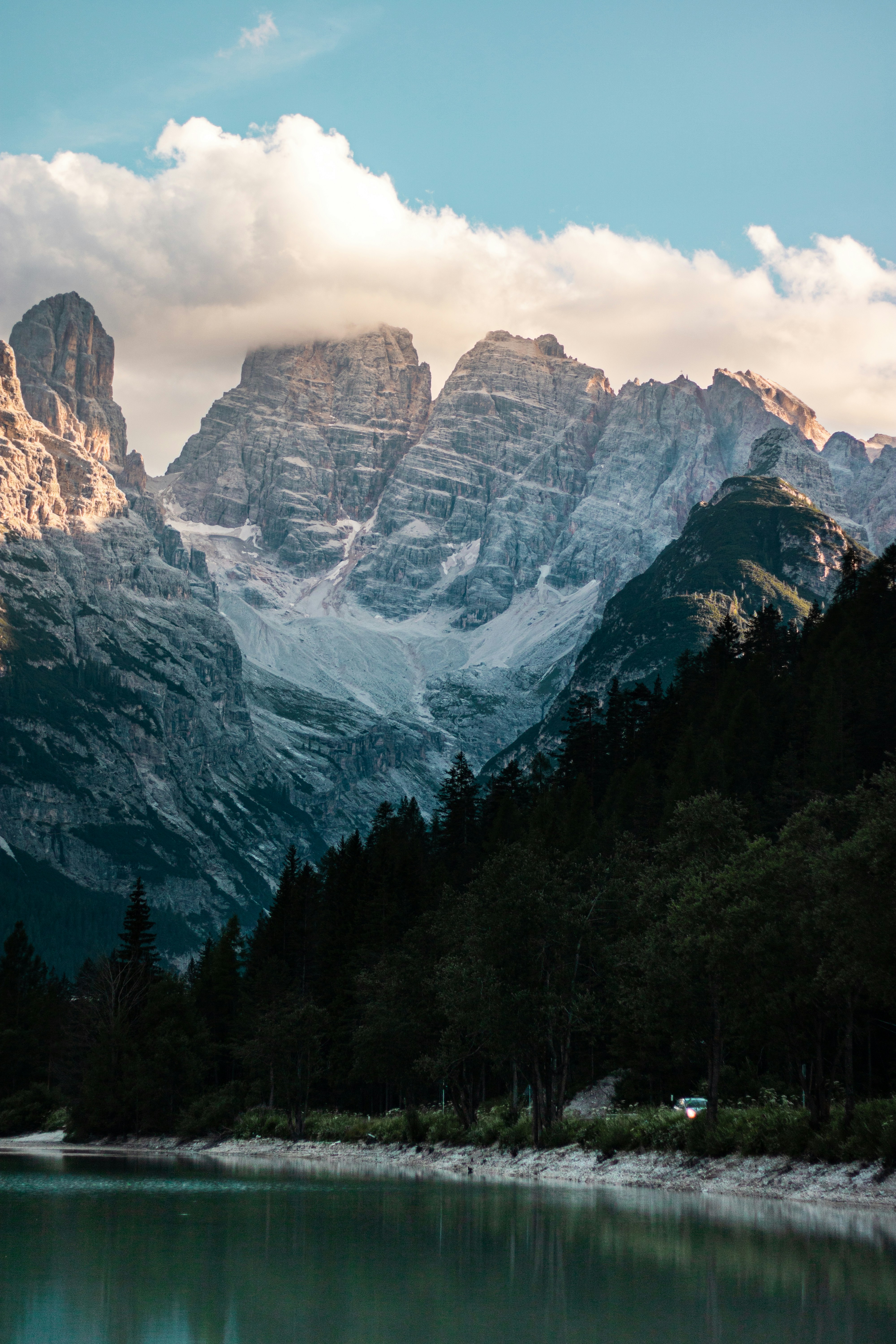 Photo by mikolasvoborsky