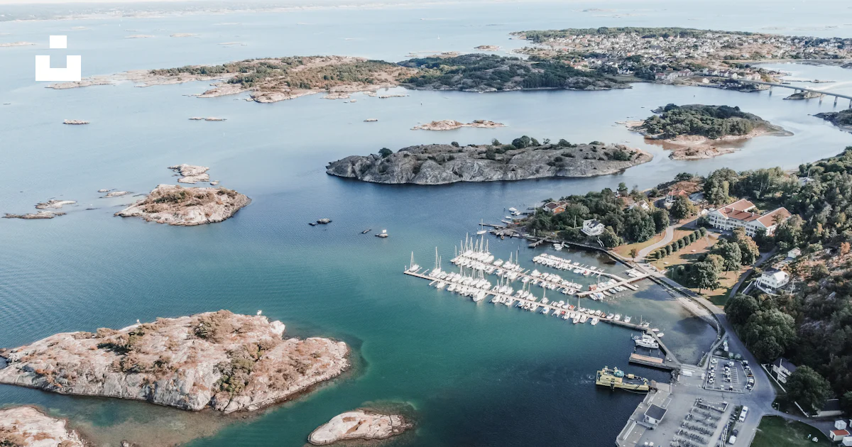 Foto Una vista aérea de una isla – Imagen Styrso gratis en Unsplash