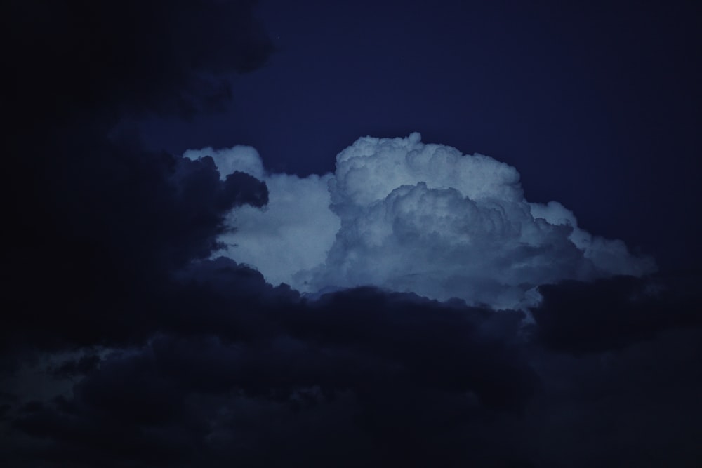 Un nuage dans le ciel