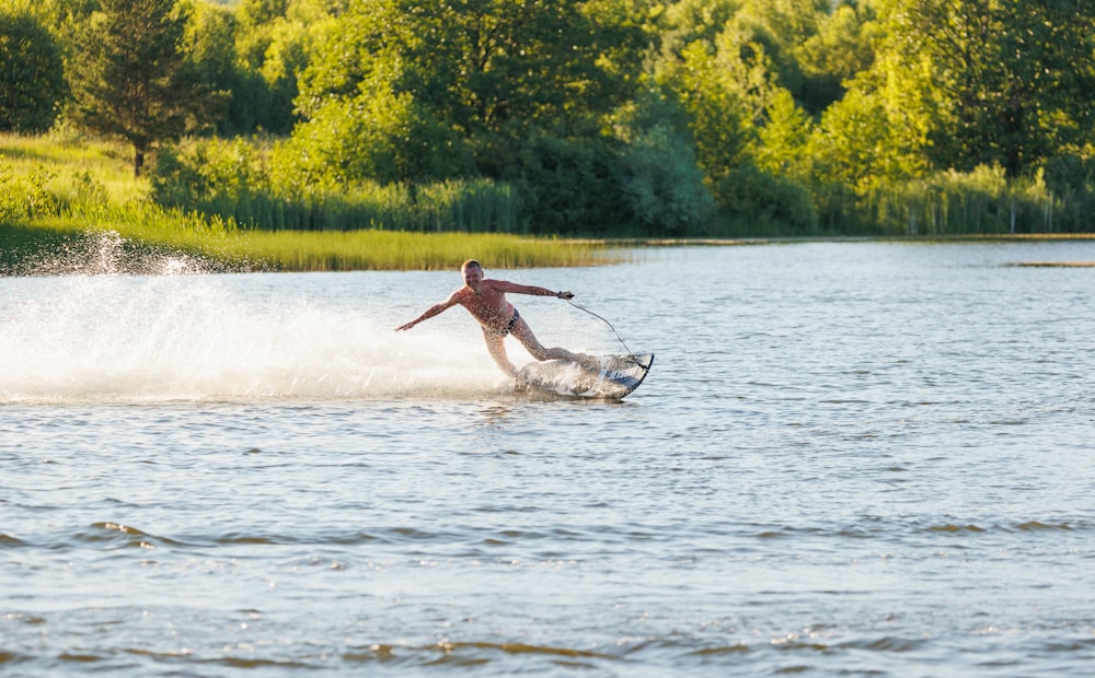 a man water skiing