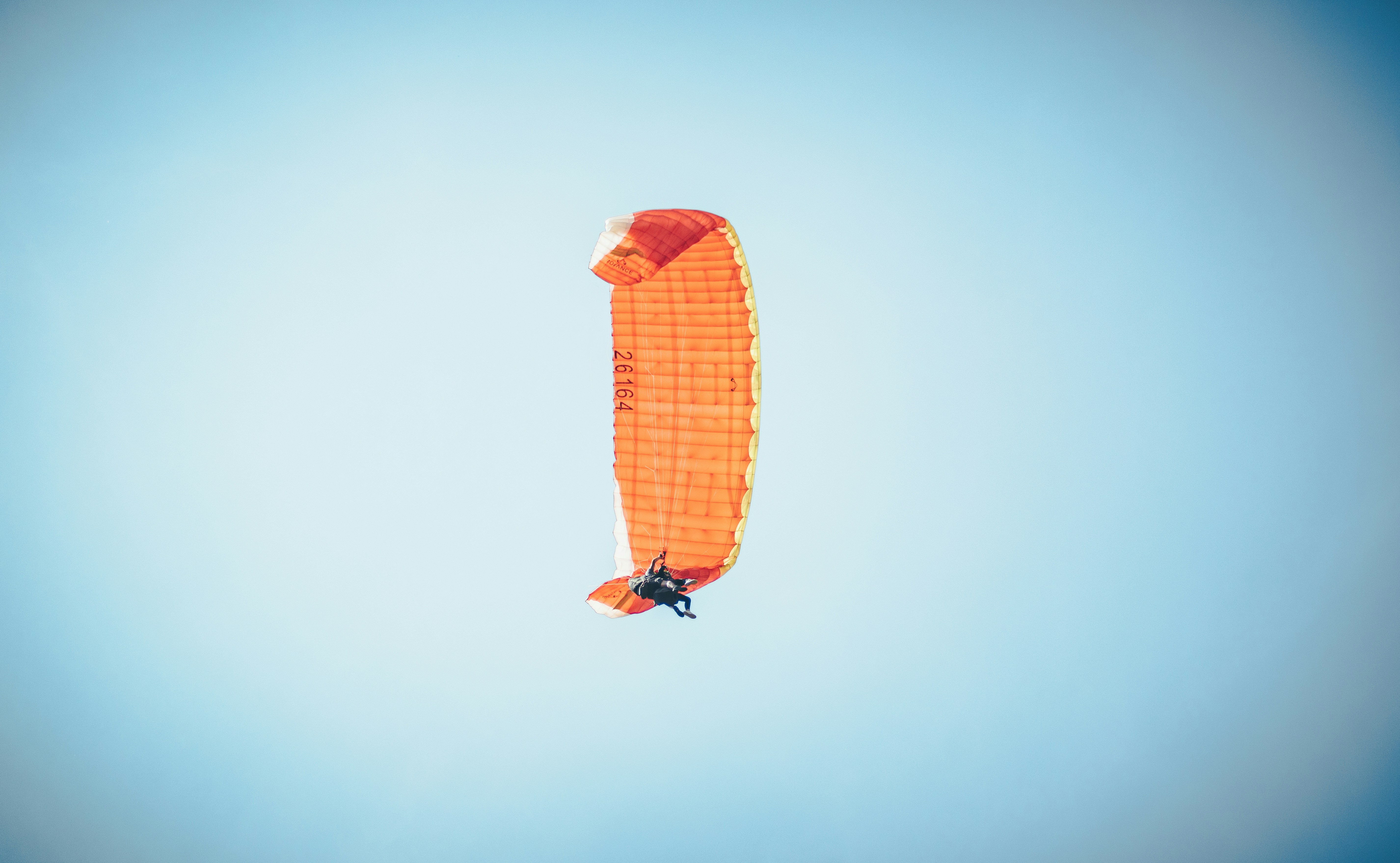 Dramatiskt mordförsök chockar Vivalla – otrygghet i vår tid!