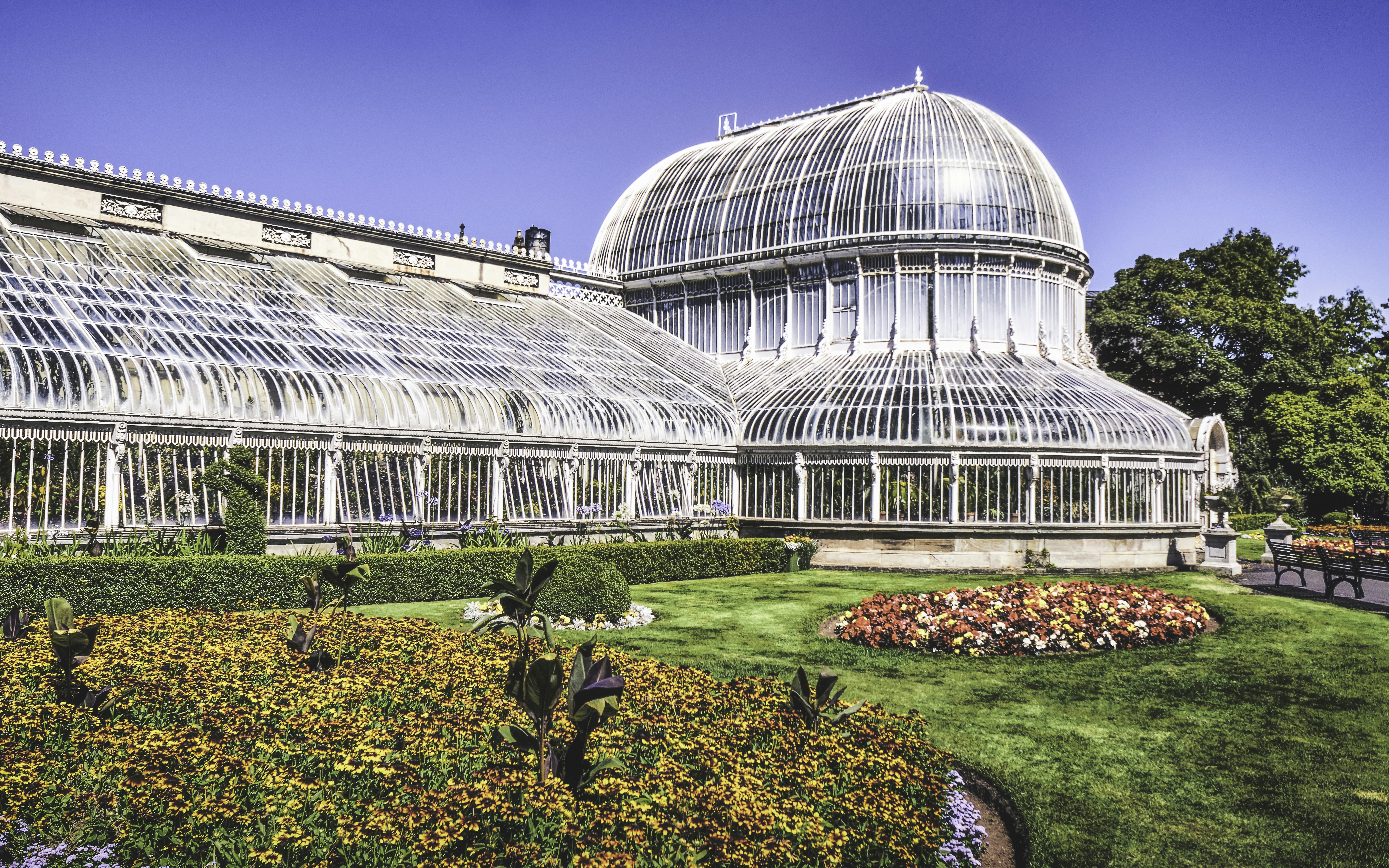 a large building with a dome roof