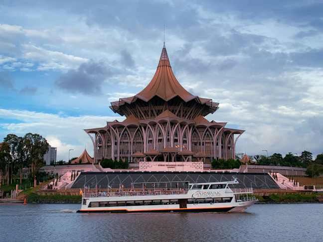 Luxury 2-Day Itinerary for Kuching, Malaysia