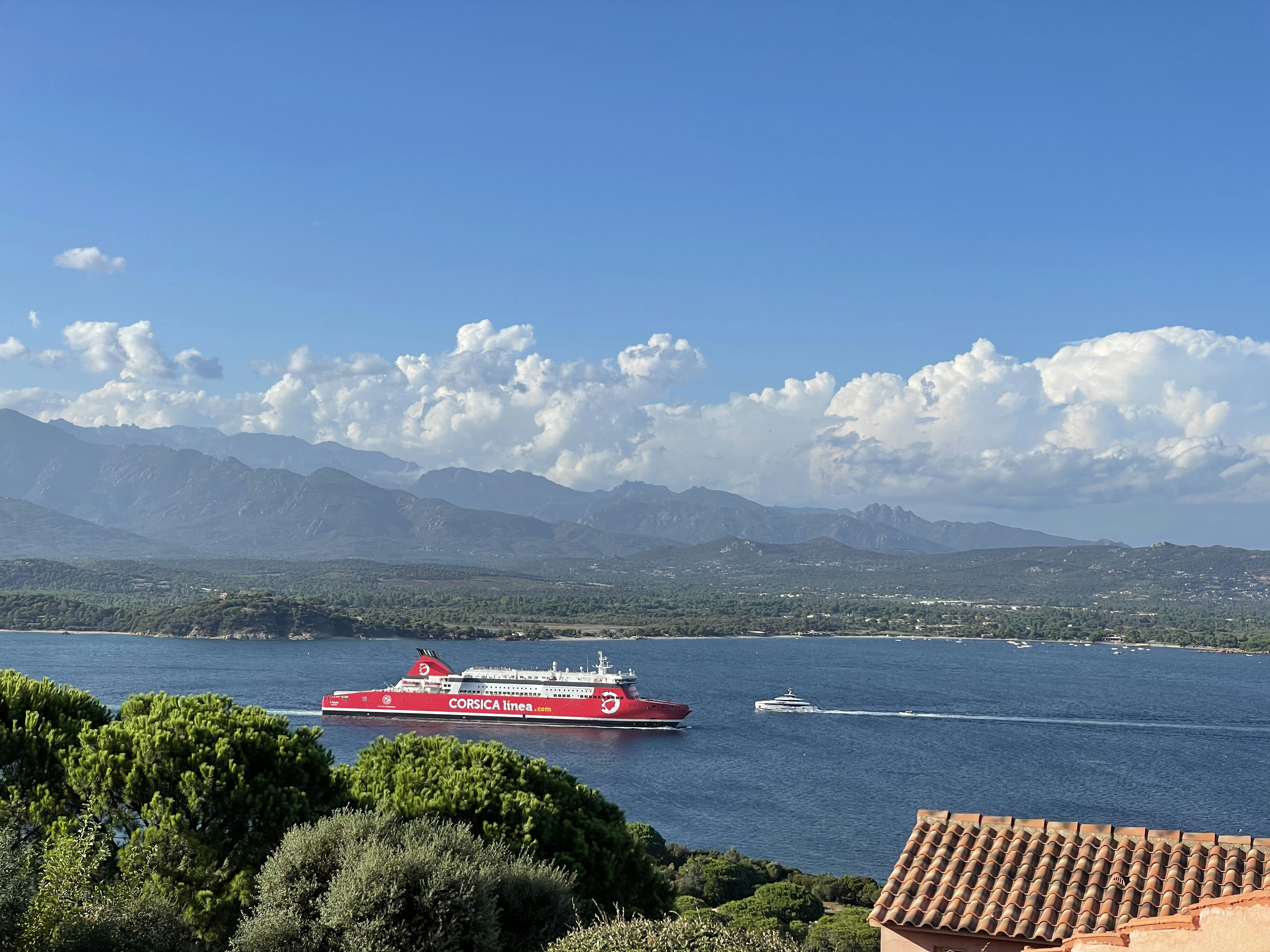 Porto-Vecchio Ferienunterkünfte — Foto von Bernd 📷 Dittrich auf Unsplash