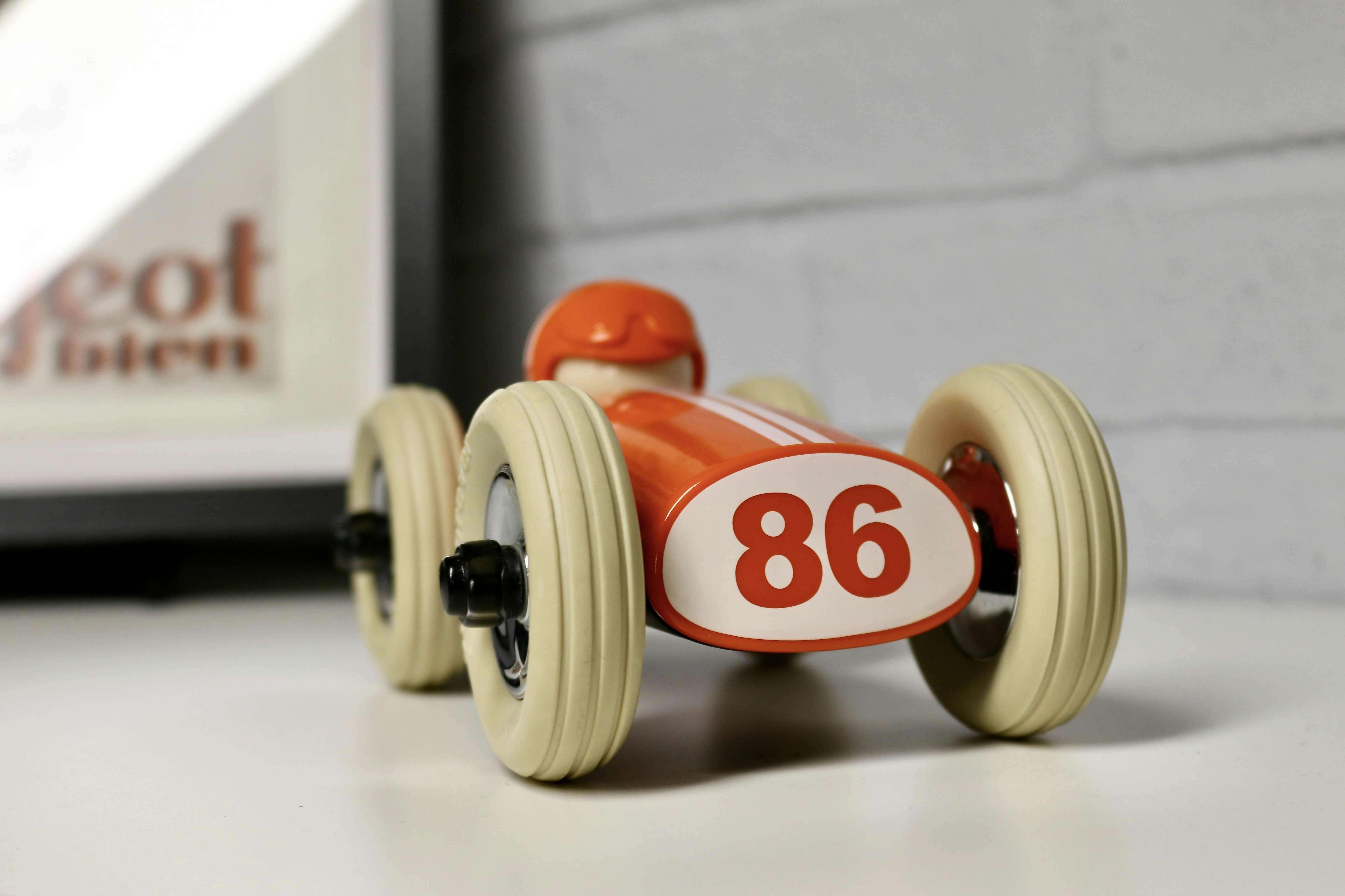 With the 86th overall pick, the Leafs select Tyler Hopkins