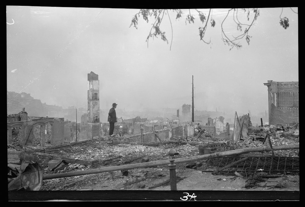 Auf den Ruinen (April 1906), Chinatown, San Francisco.