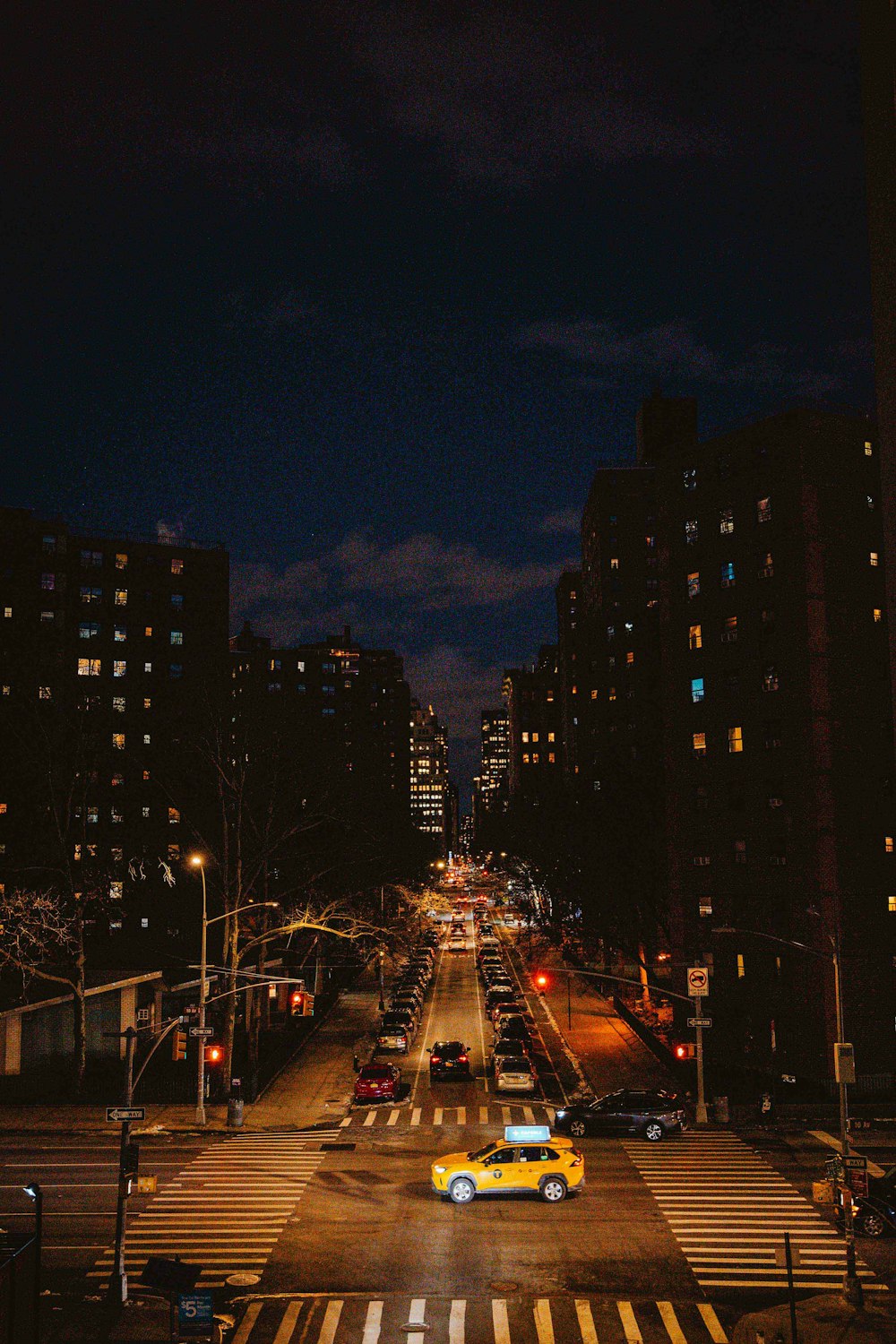 夜の街並み