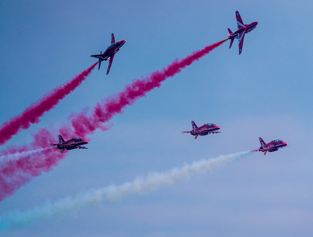 airplanes flying in formation