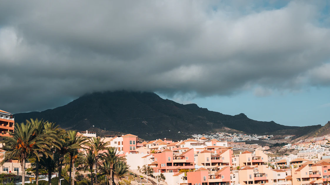 Anger and resignation in Tenerife as hantavirus ship approaches