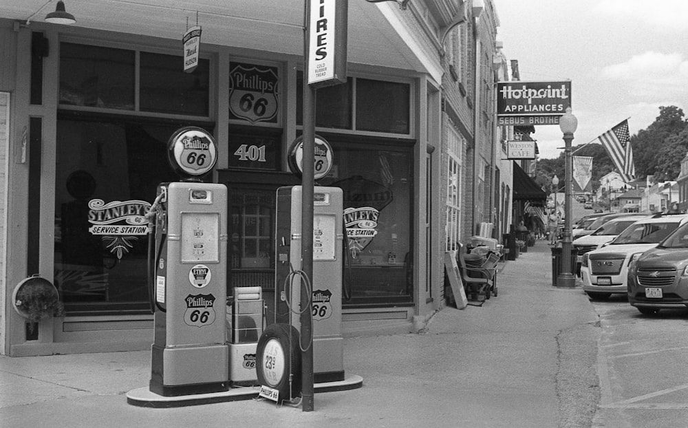 a parking meter on the sidewalk