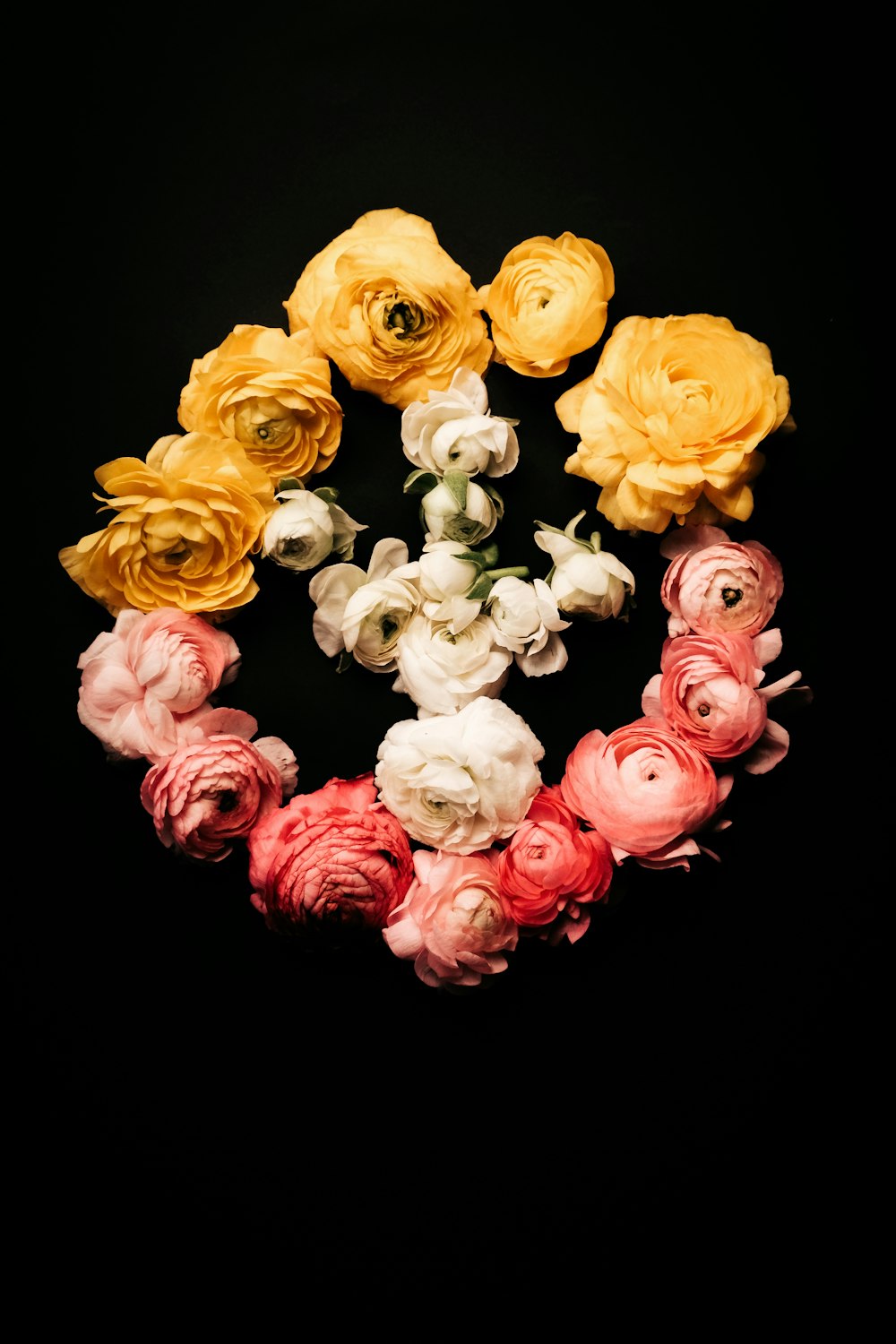 a bouquet of roses