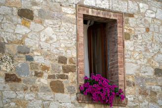 A variety of cast stone window sills in different styles and colors arranged side by side, highlighting the range of options available.