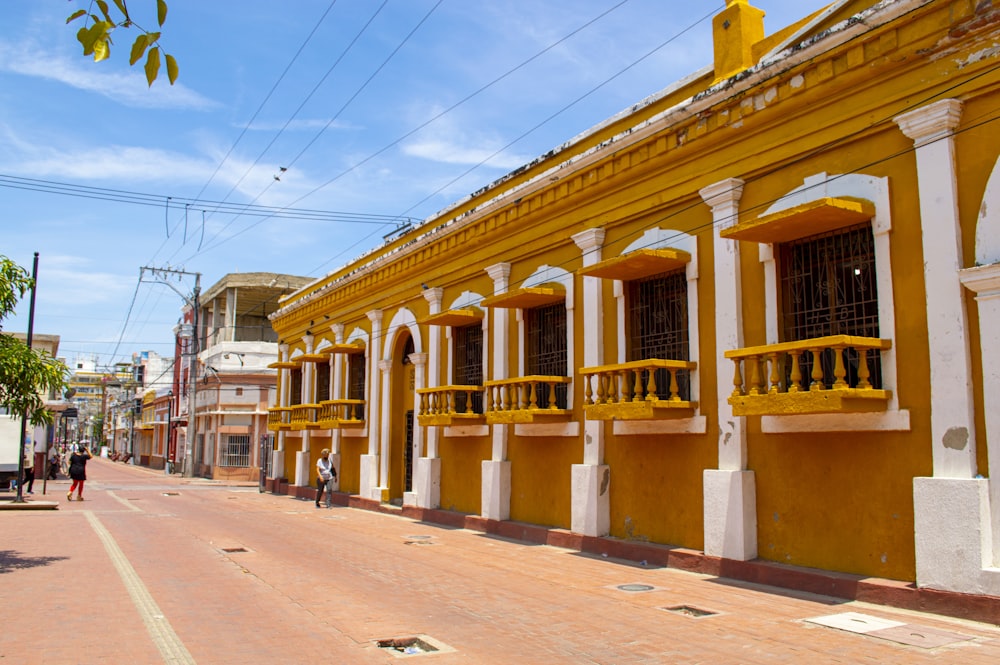 Las Bóvedas with many balconies