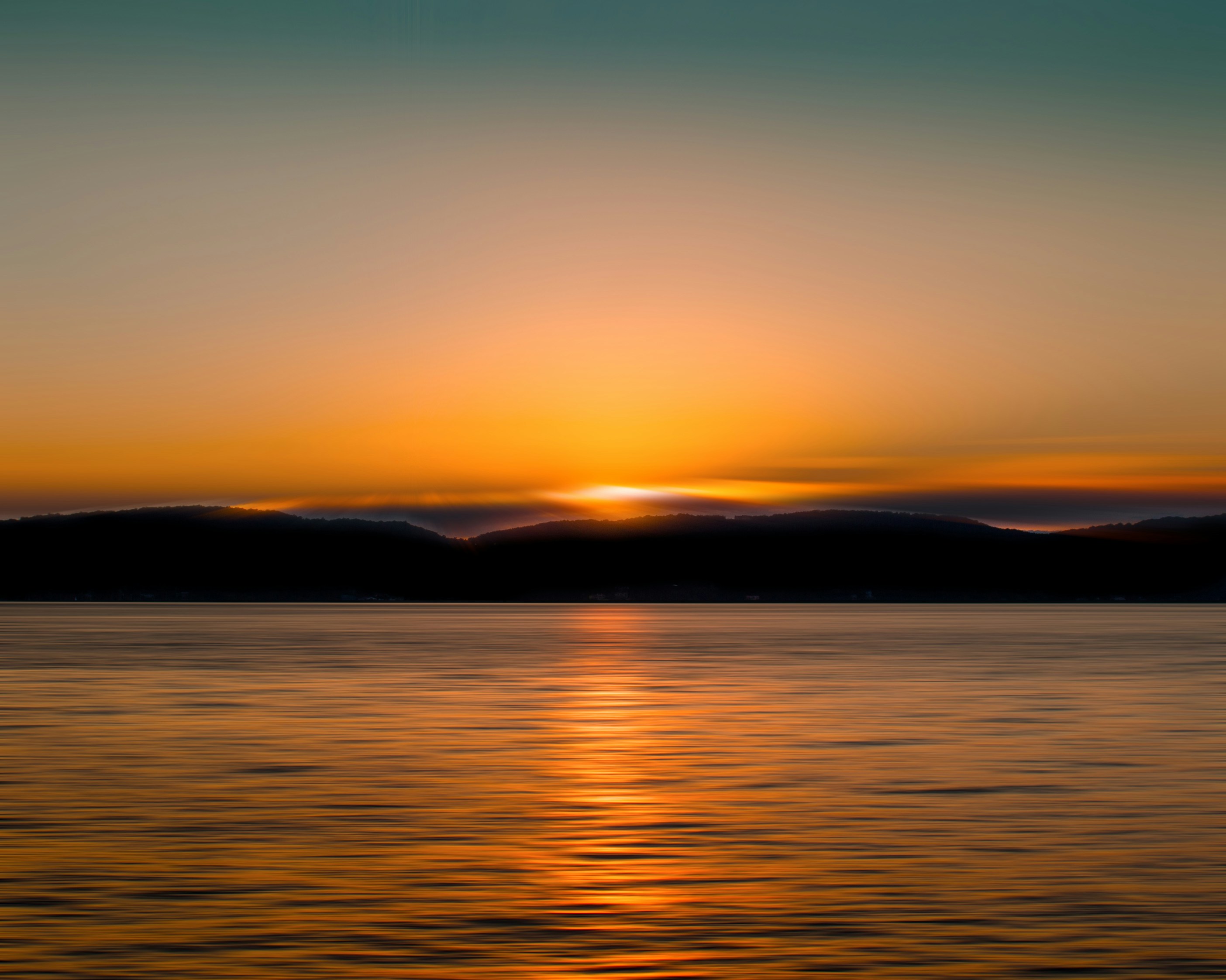 Photo by emmanuelphaeton