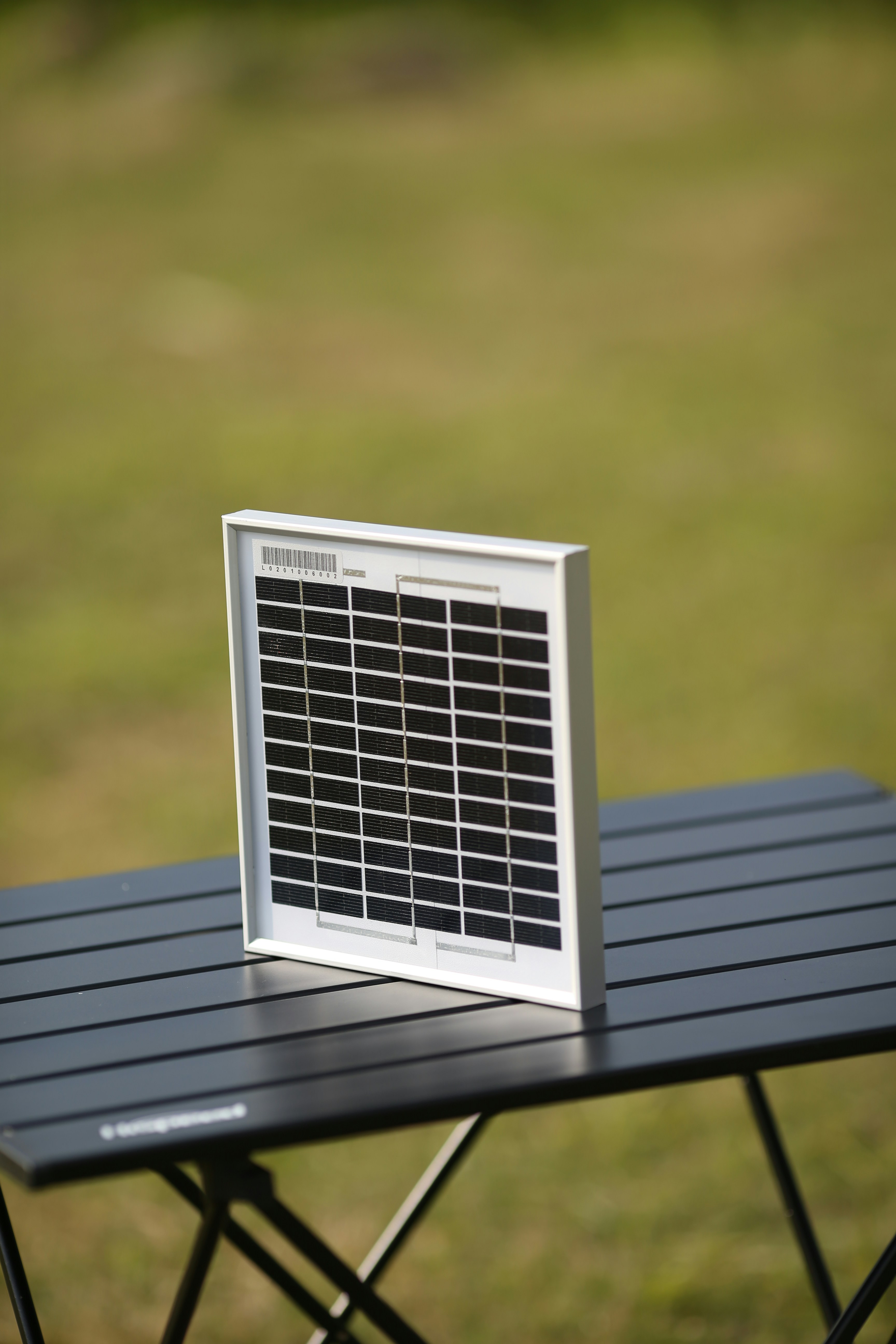 How Solar-Assist Coolers Power Microcations in 2026: Advanced Strategies for Day-Trip Freedom