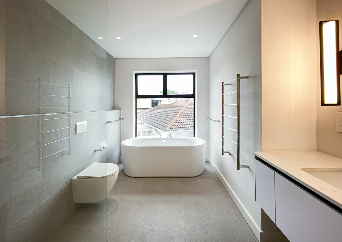 Freestanding Stone Bathtub in Luxury Spa Bathroom Decor 2026
