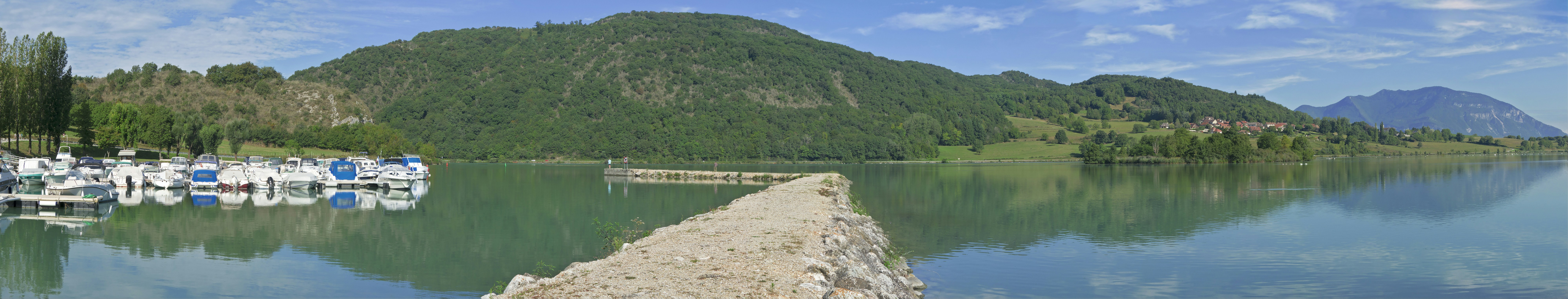 Tourisme fluvial en France. 8000 km de voies navigables le plus grand réseau d'Europe.