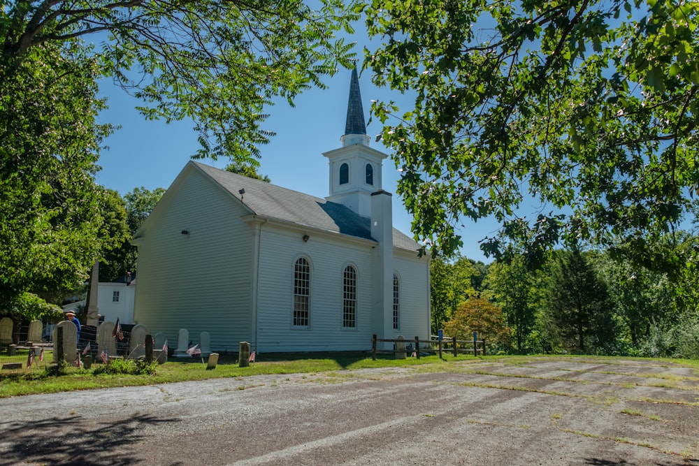 a white church with a steeple