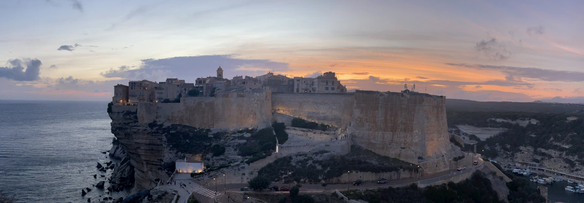 Bonifacio sur la falaise