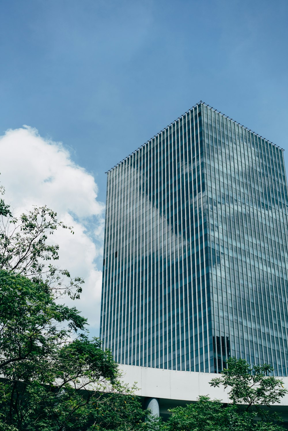 a tall glass building