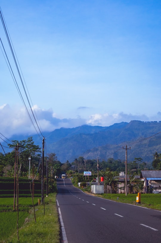 photo of Pemalang Mountain near Malang