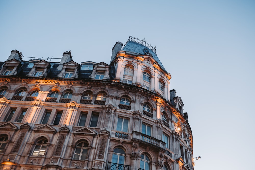 a building with many windows