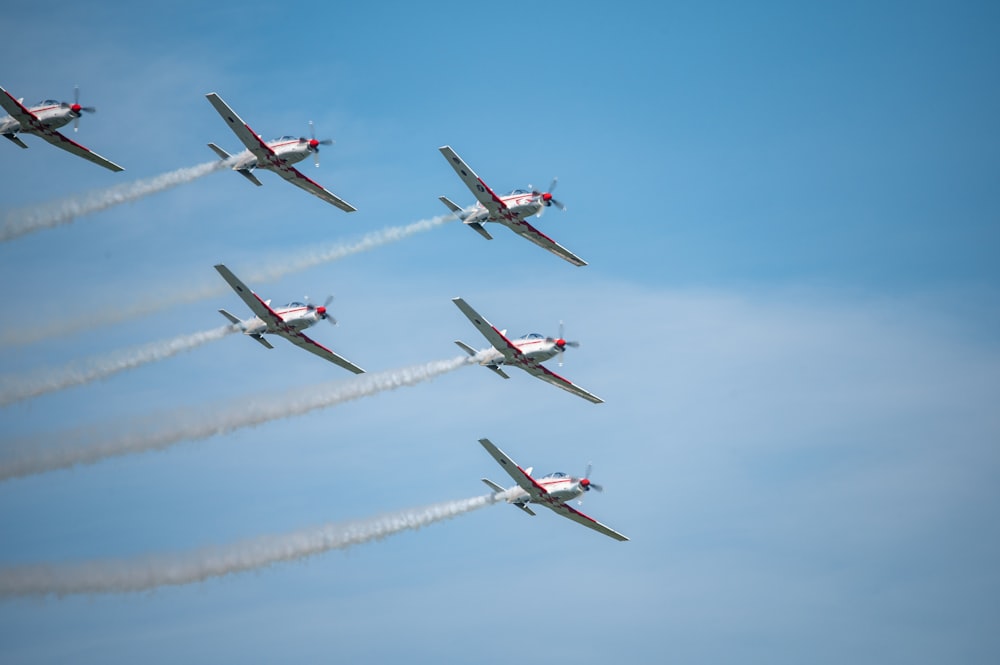 airplanes flying in formation