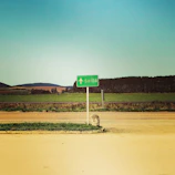 View of the main access road DF-250 connecting Vivejo Tangará to Brasília