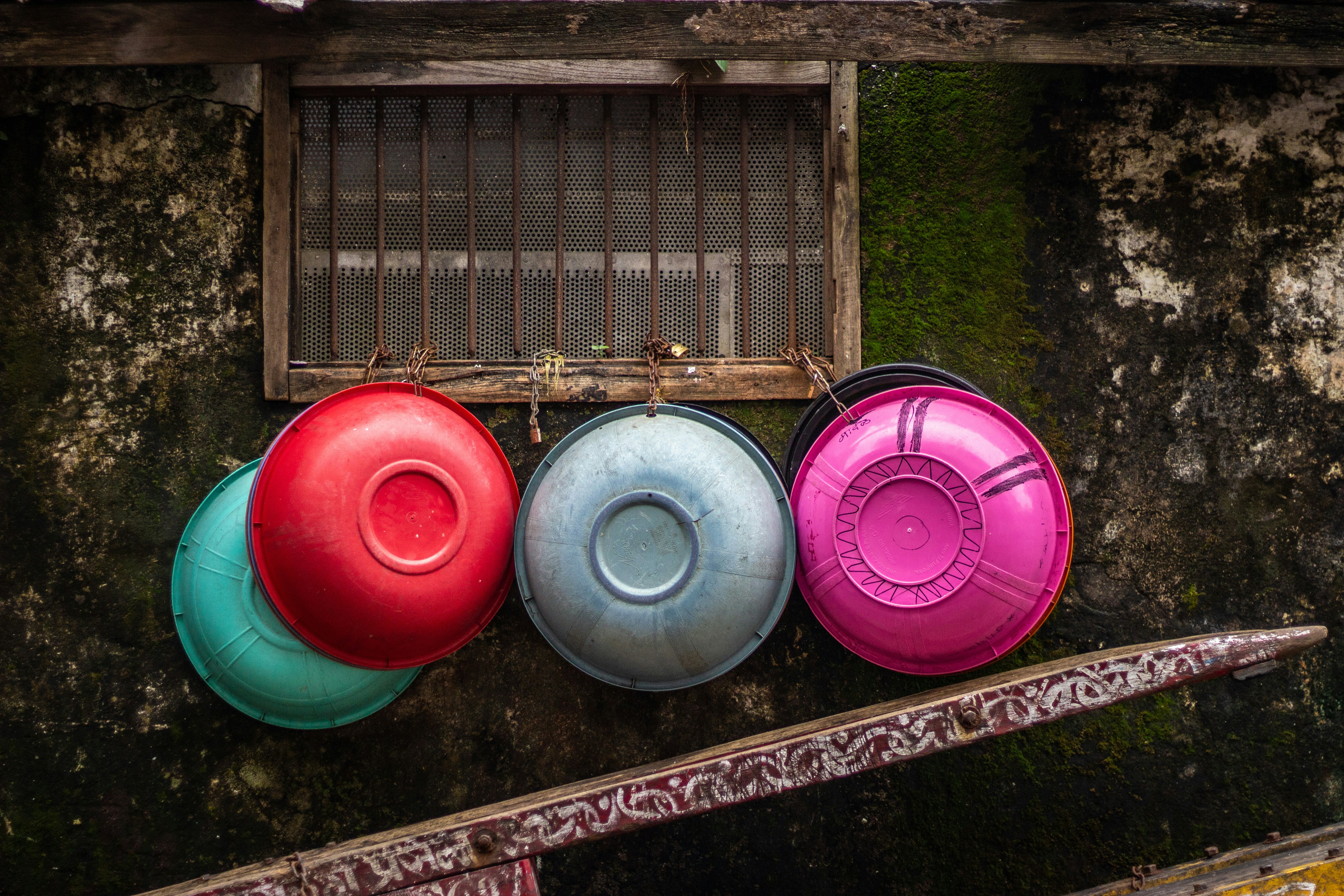 A group of colorful circular objects photo Free Mumbai Image on Unsplash