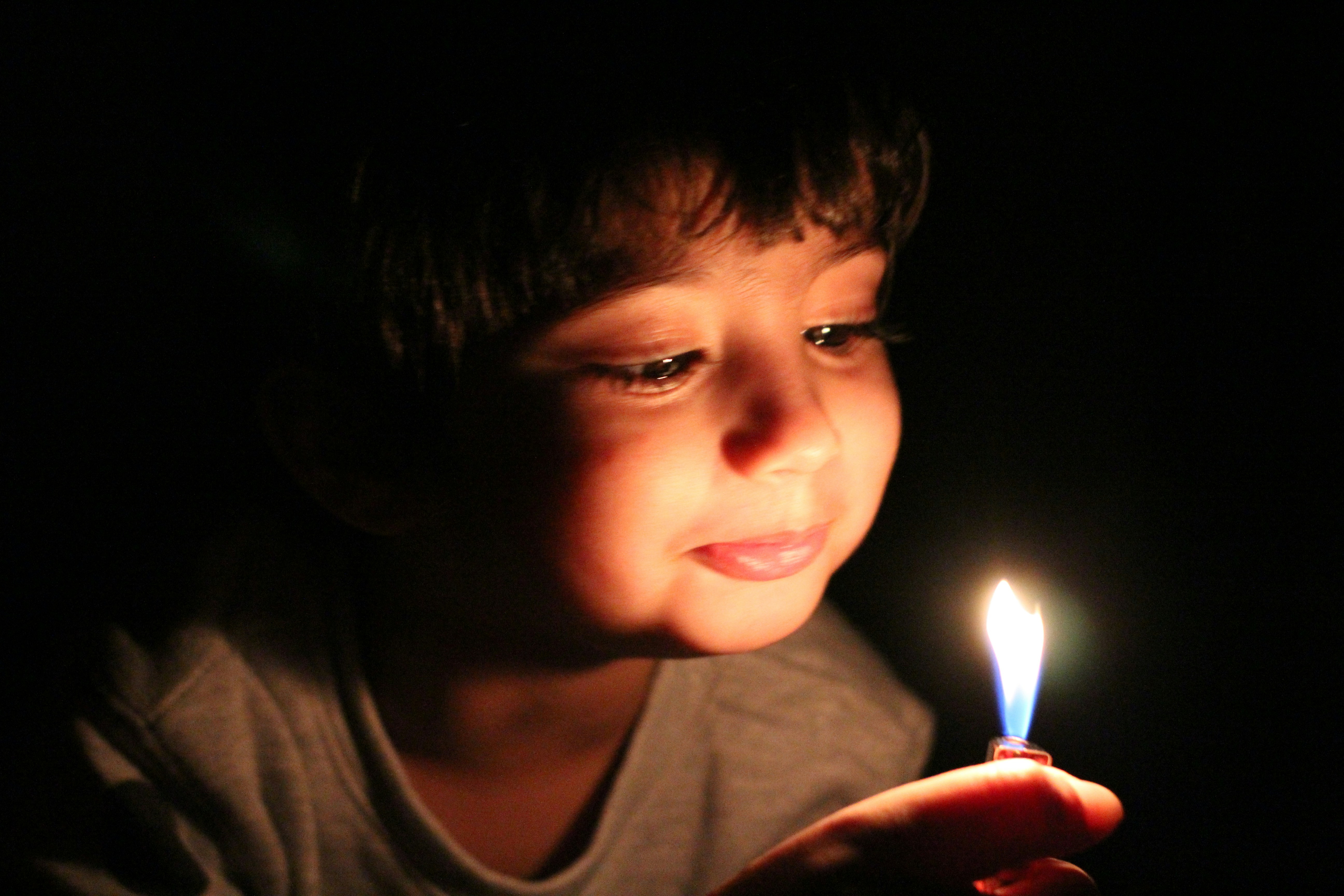 Diwali Background 2025: Heartfelt Wishes to Light Lives