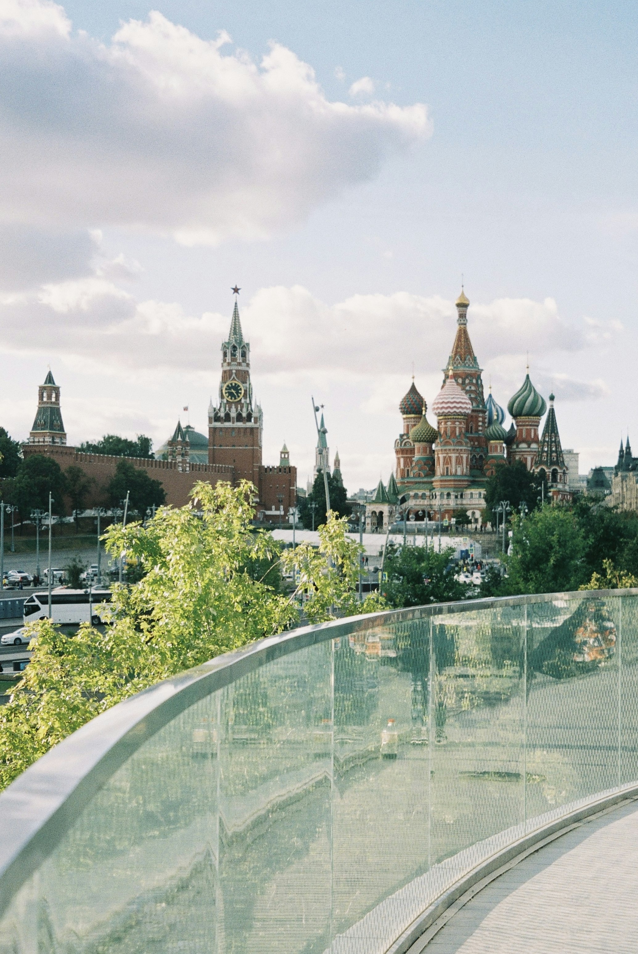Старая кинопленка и камера
