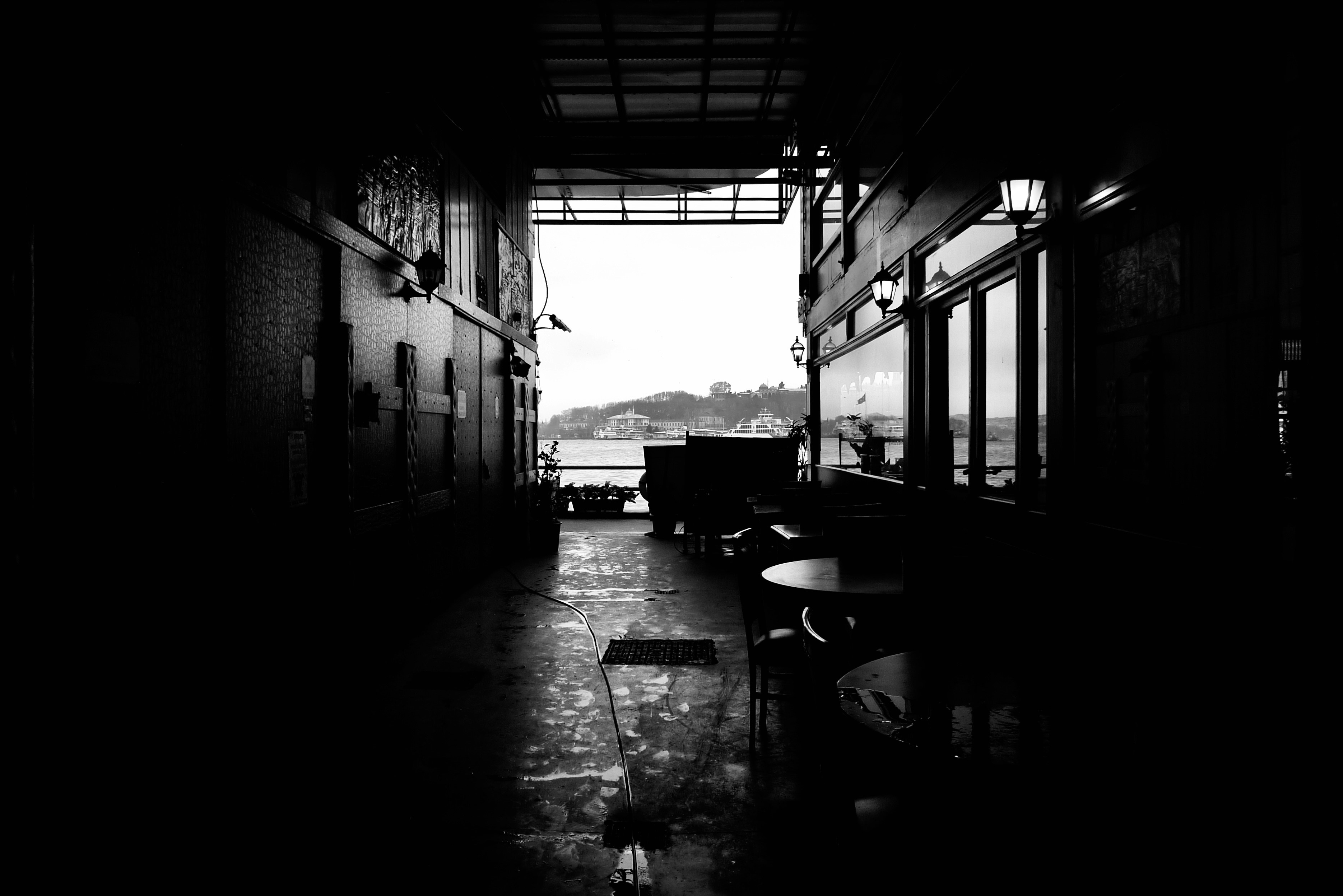 Photo by lifelivedinmono