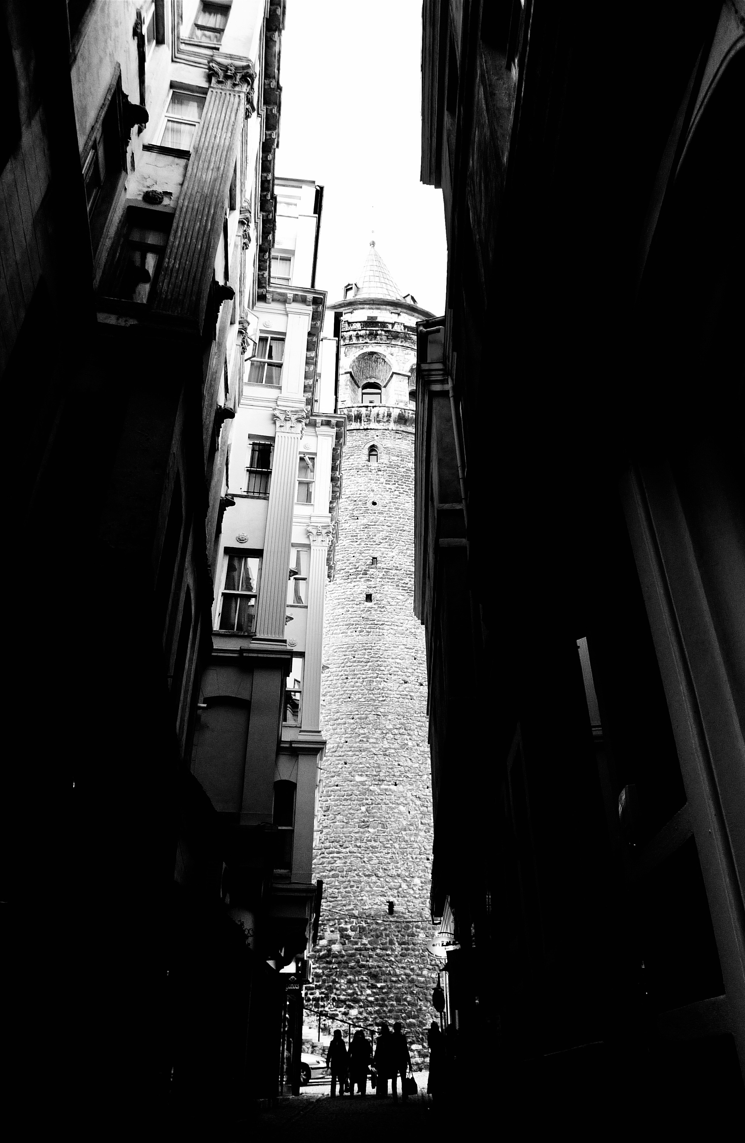 Photo by lifelivedinmono