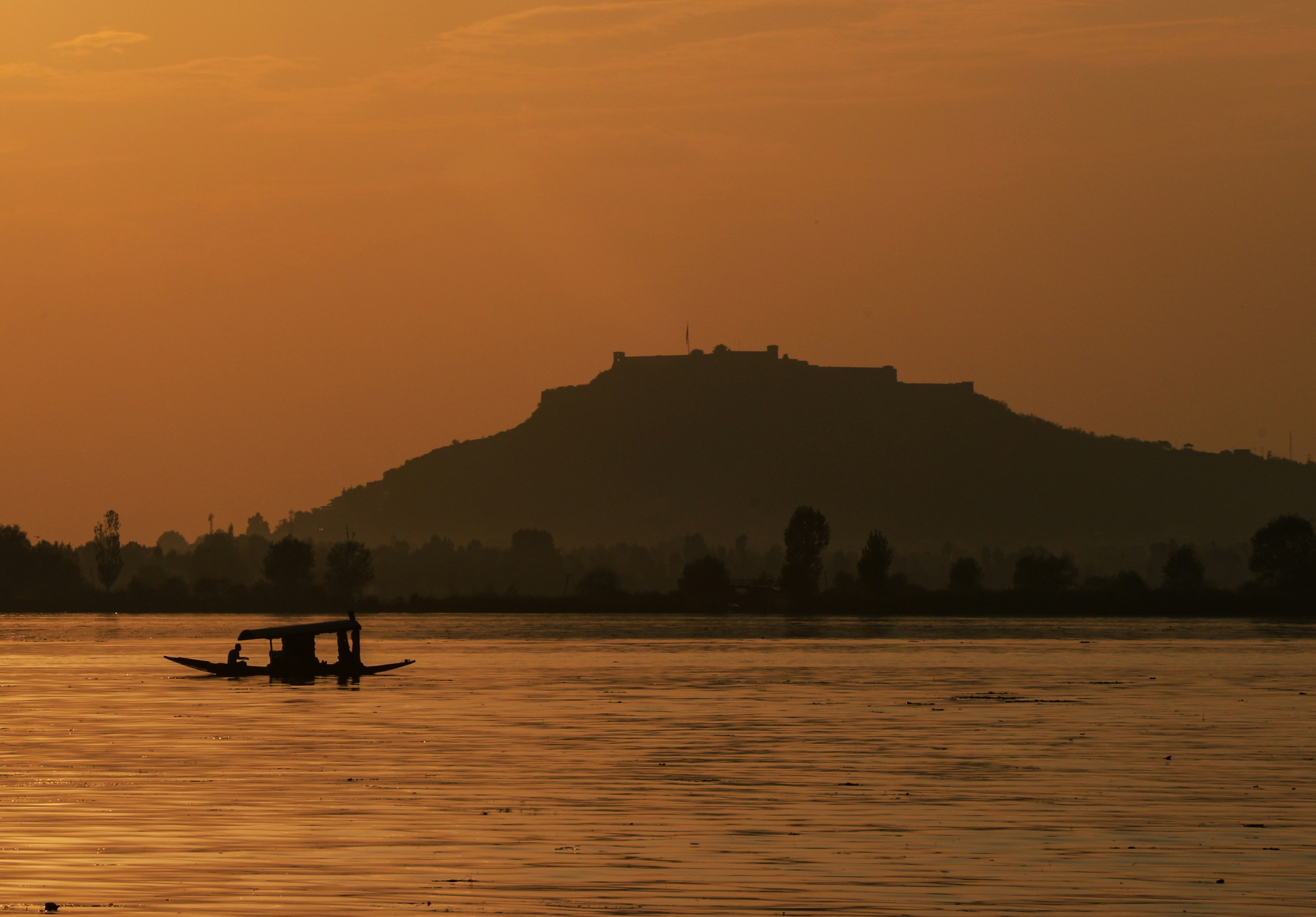 Sunset and dallake.