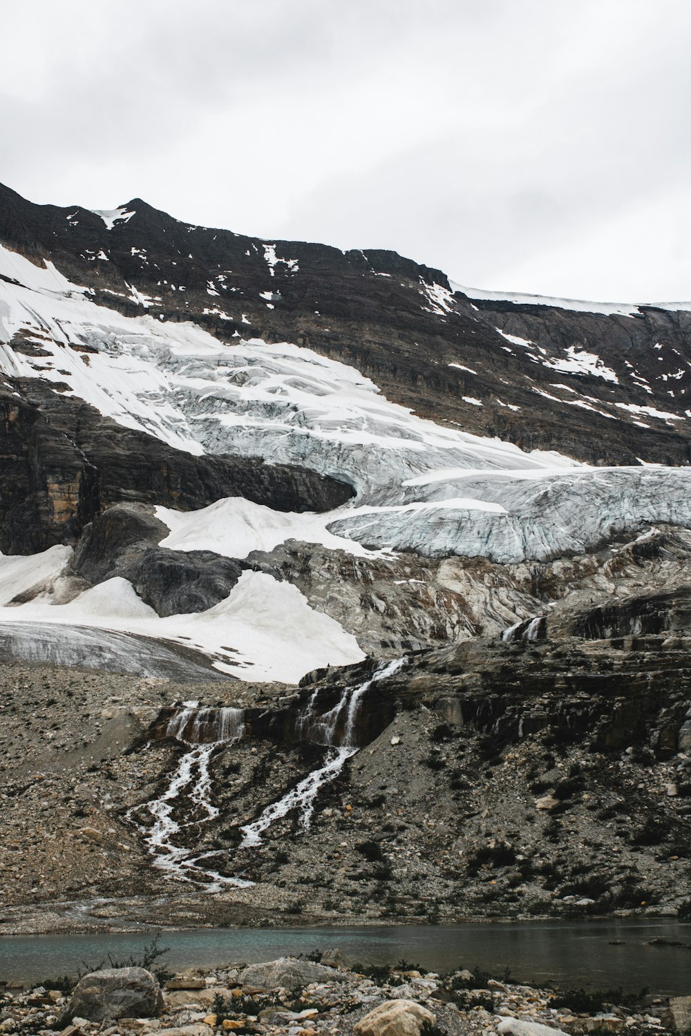 a snowy mountain side