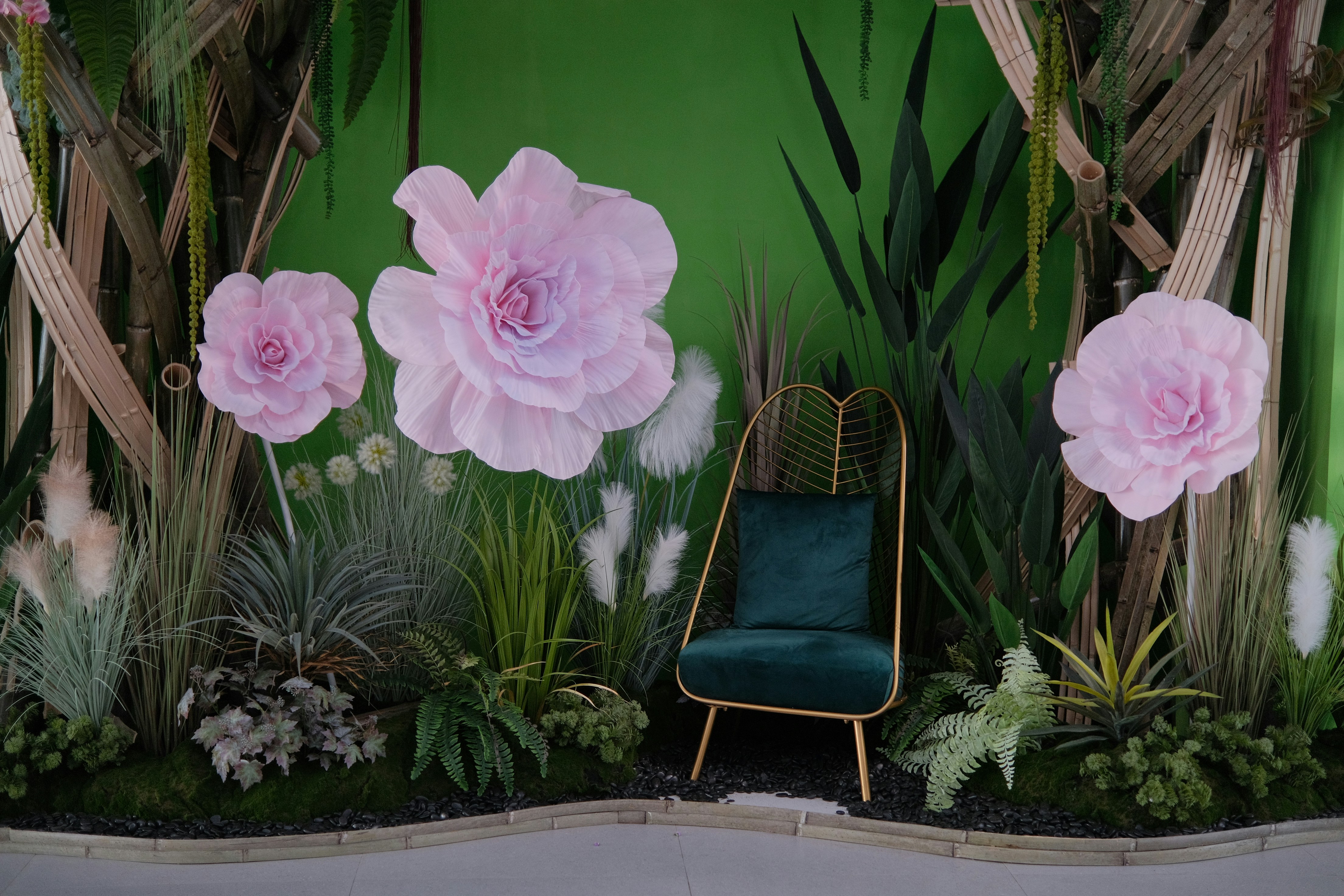 Andrea's Salon de Fleur
