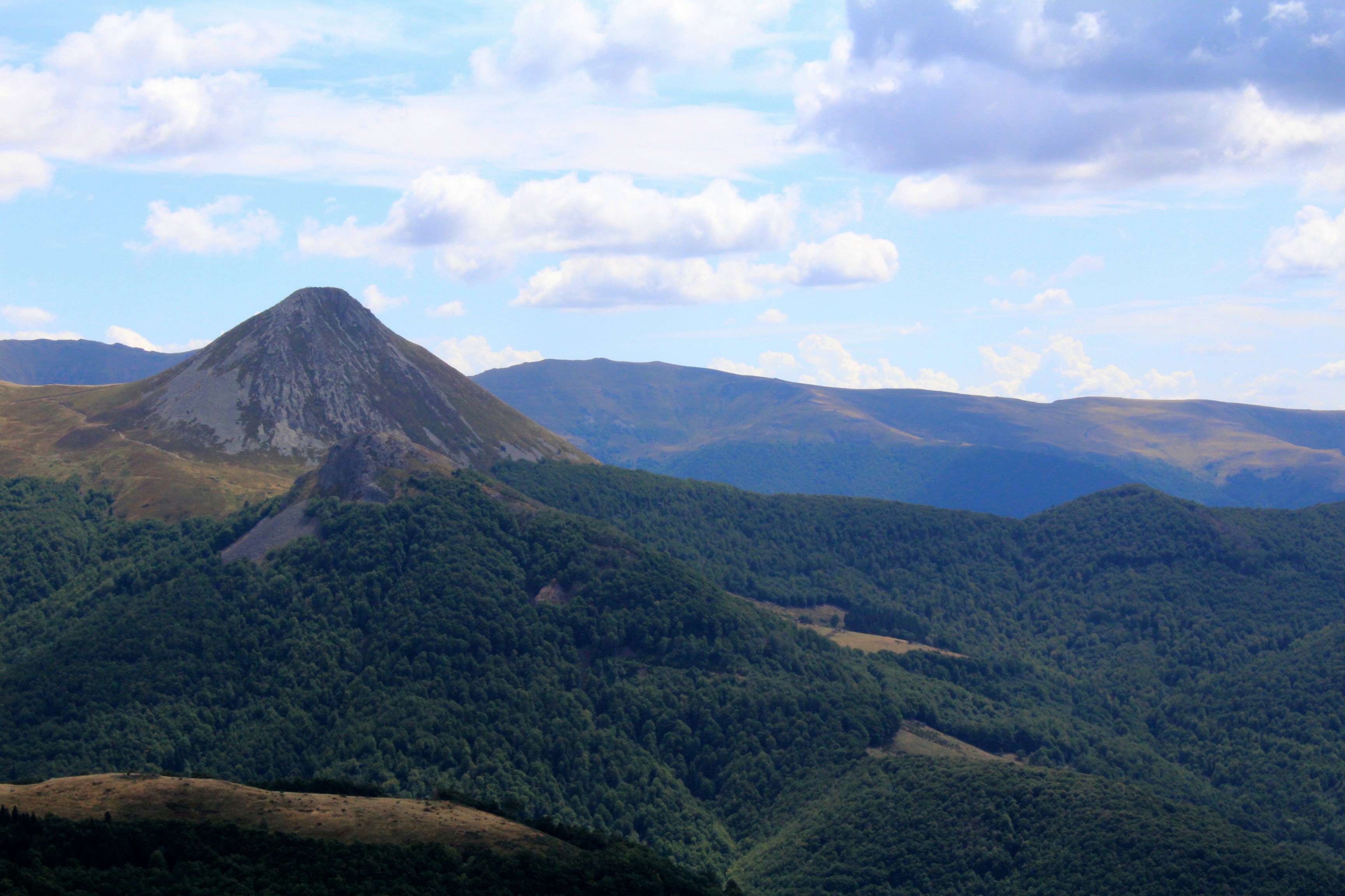 Les Portes du Cantal — Massiac