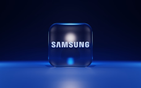 a blue cube with a white logo