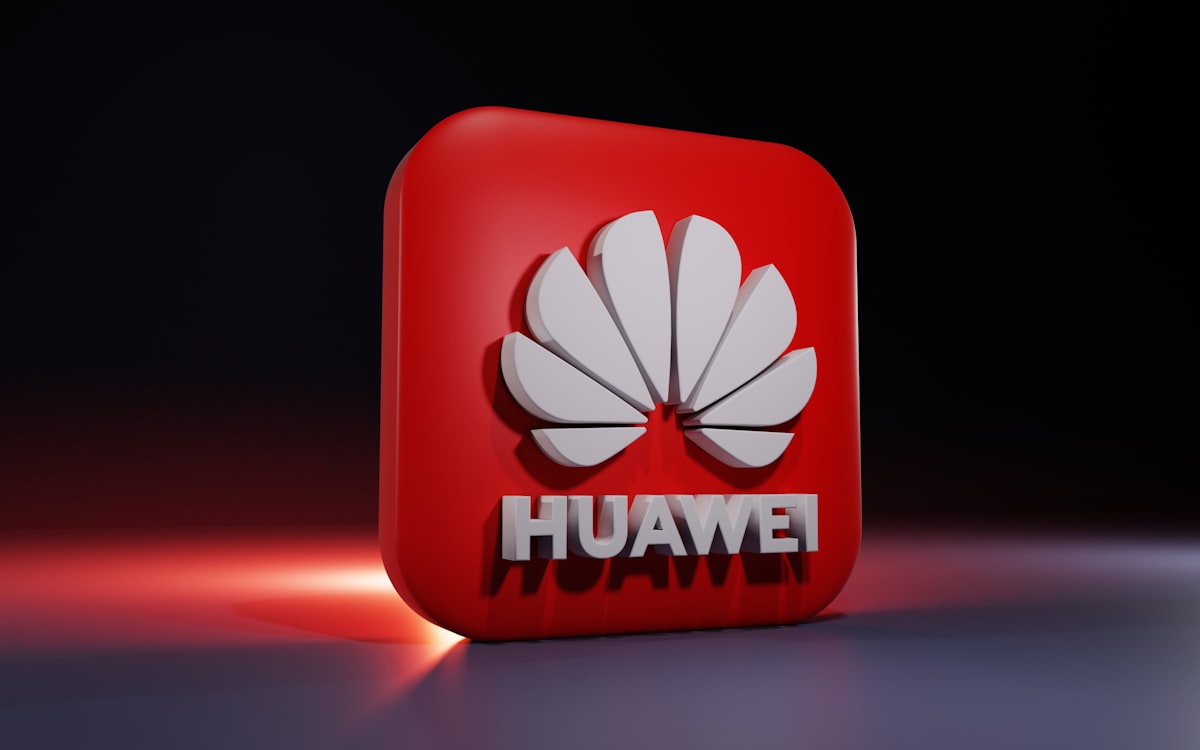Huawei Adjusts Smartphone Production Due to High Demand for AI Chips