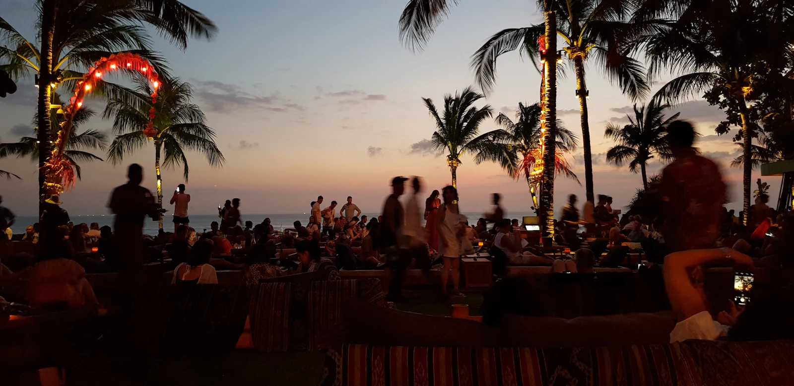 Coucher de soleil sur une plage de Bali