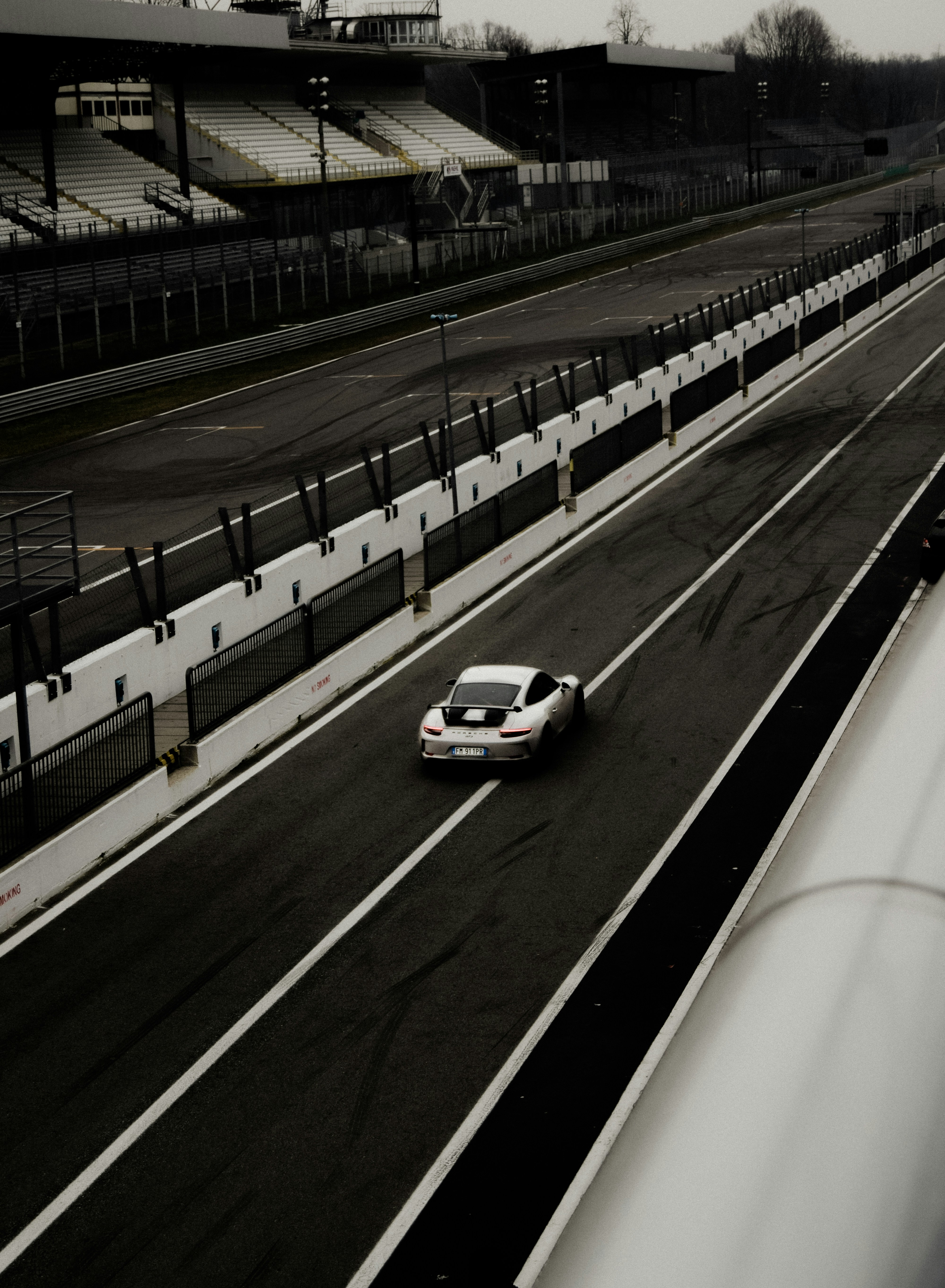 monza circuit wallpaper, wallpaper, Monza Parabolica: History, Speed & Iconic Curve 4