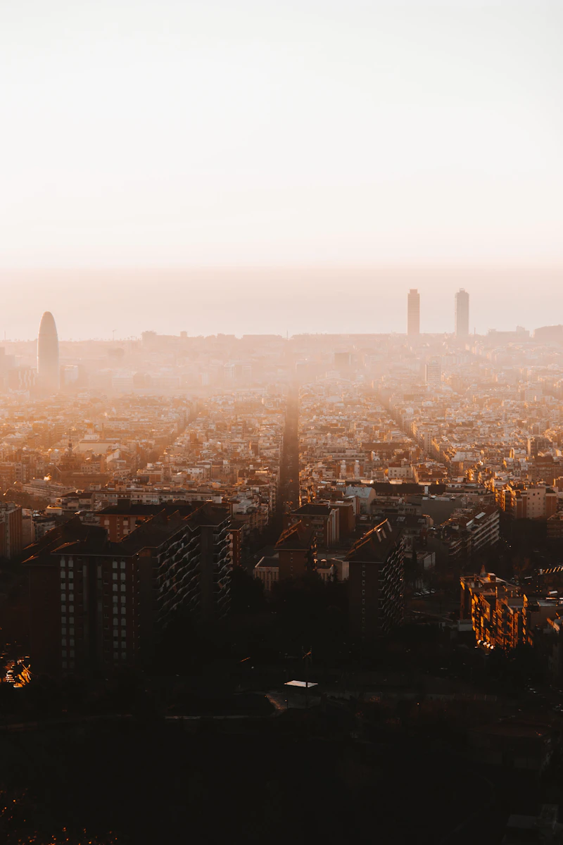 ciudad de Barcelona con edificios altos