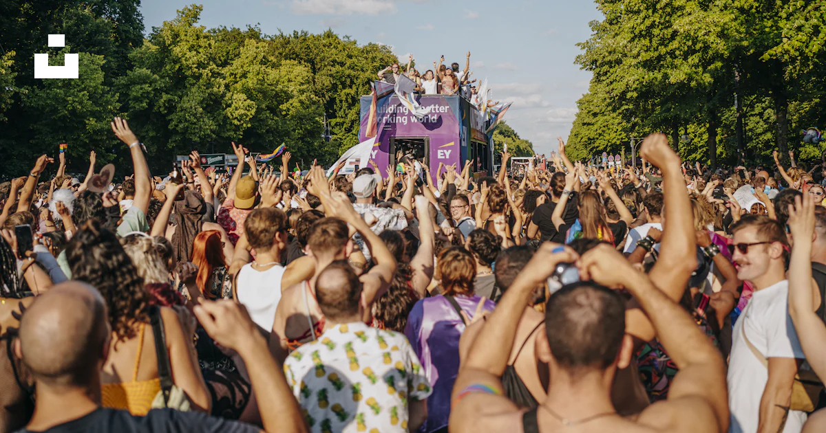 Multitud Rapto Foto Una gran multitud de personas – Imagen Multitud gratis en Unsplash