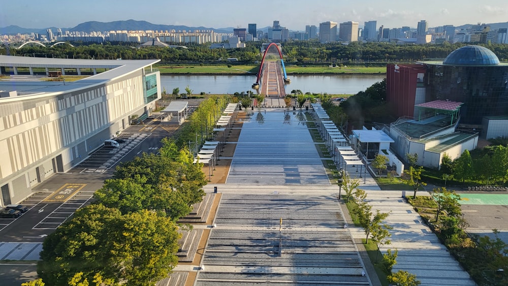 a large building with a bridge over it