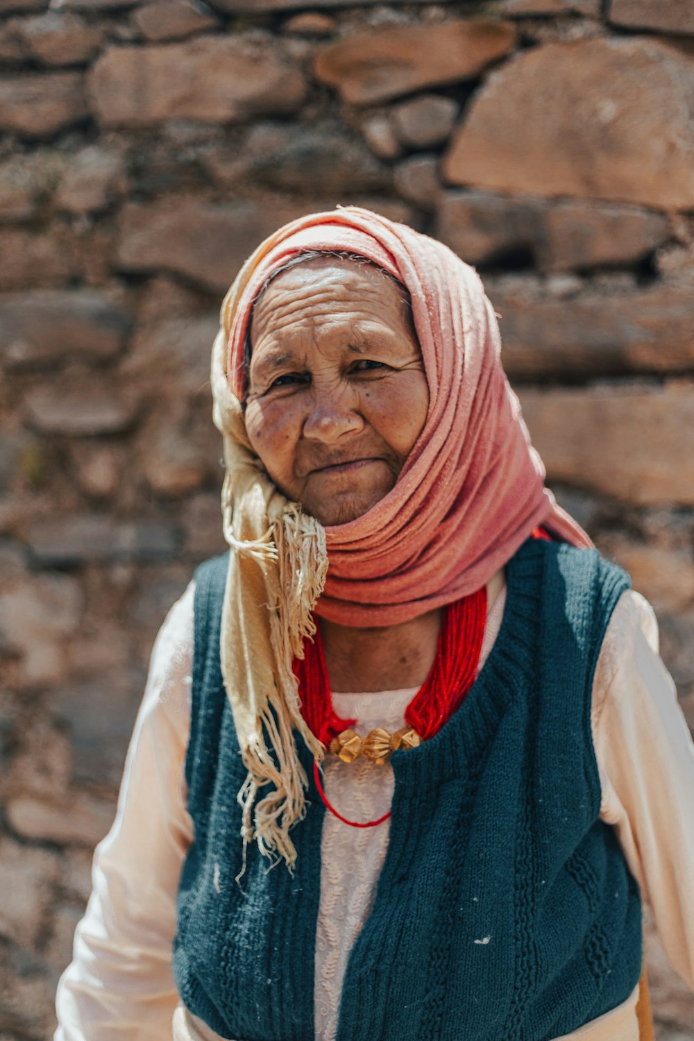 a person wearing a head scarf