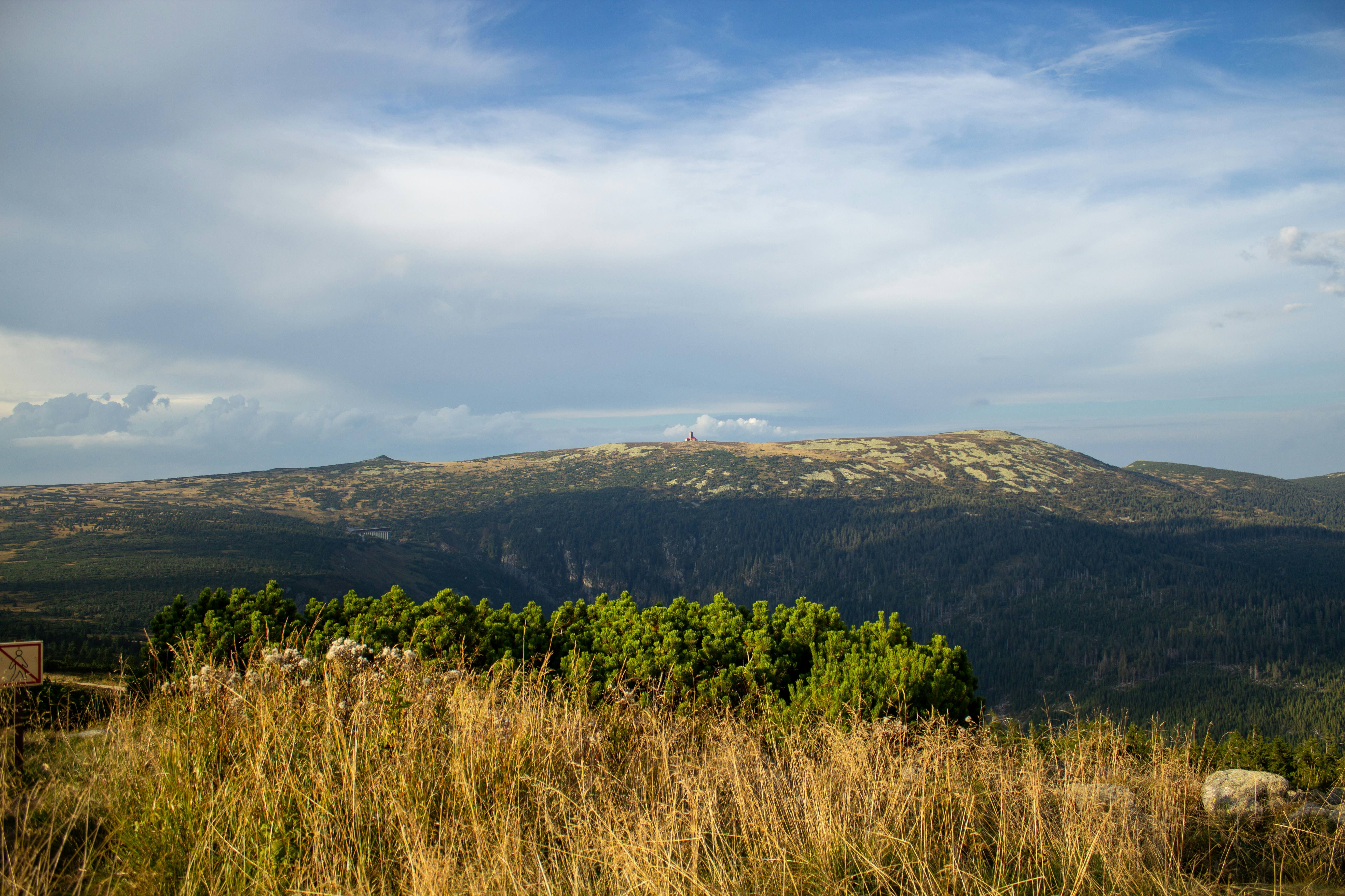 Why This Mountain Glows Like a Supernatural Beacon (image credits: unsplash)